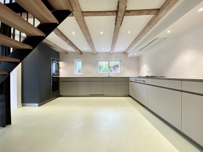 RENOVATION HAUS B18